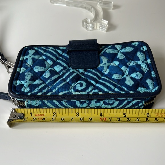 Vera Bradley Cuban Tiles RFID Zip Around Wallet Wristet Clutch - Picture 10 of 11